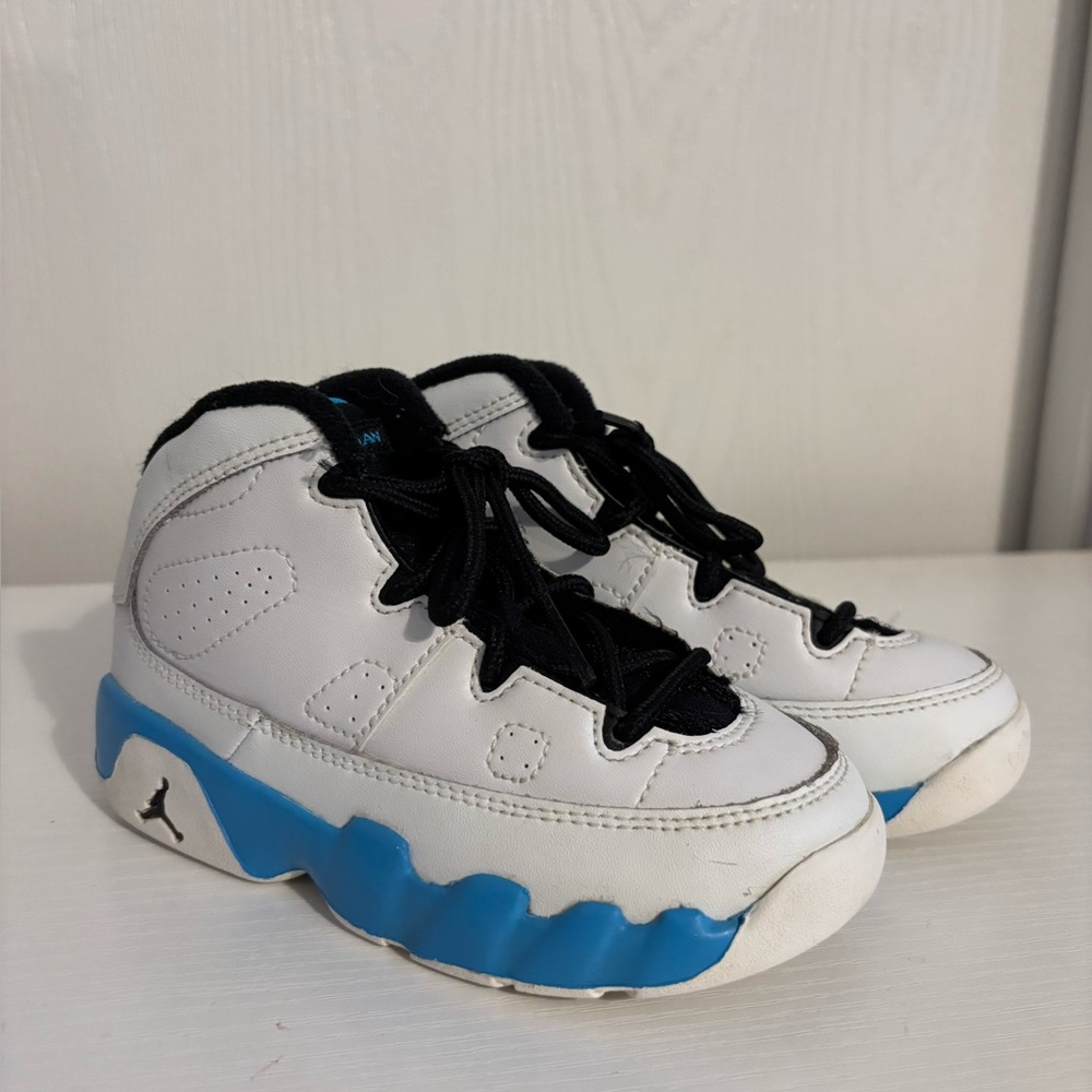 Toddler Air Jordan | Style White & Blue High-Top Sneakers | Size 9c